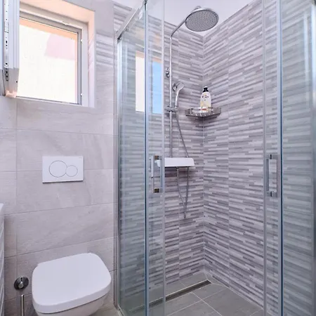 House Anka Peaceful With Private Parking On Losinj Island Сasa de vacaciones *