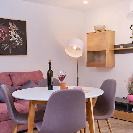 House Anka Peaceful With Private Parking On Losinj Island